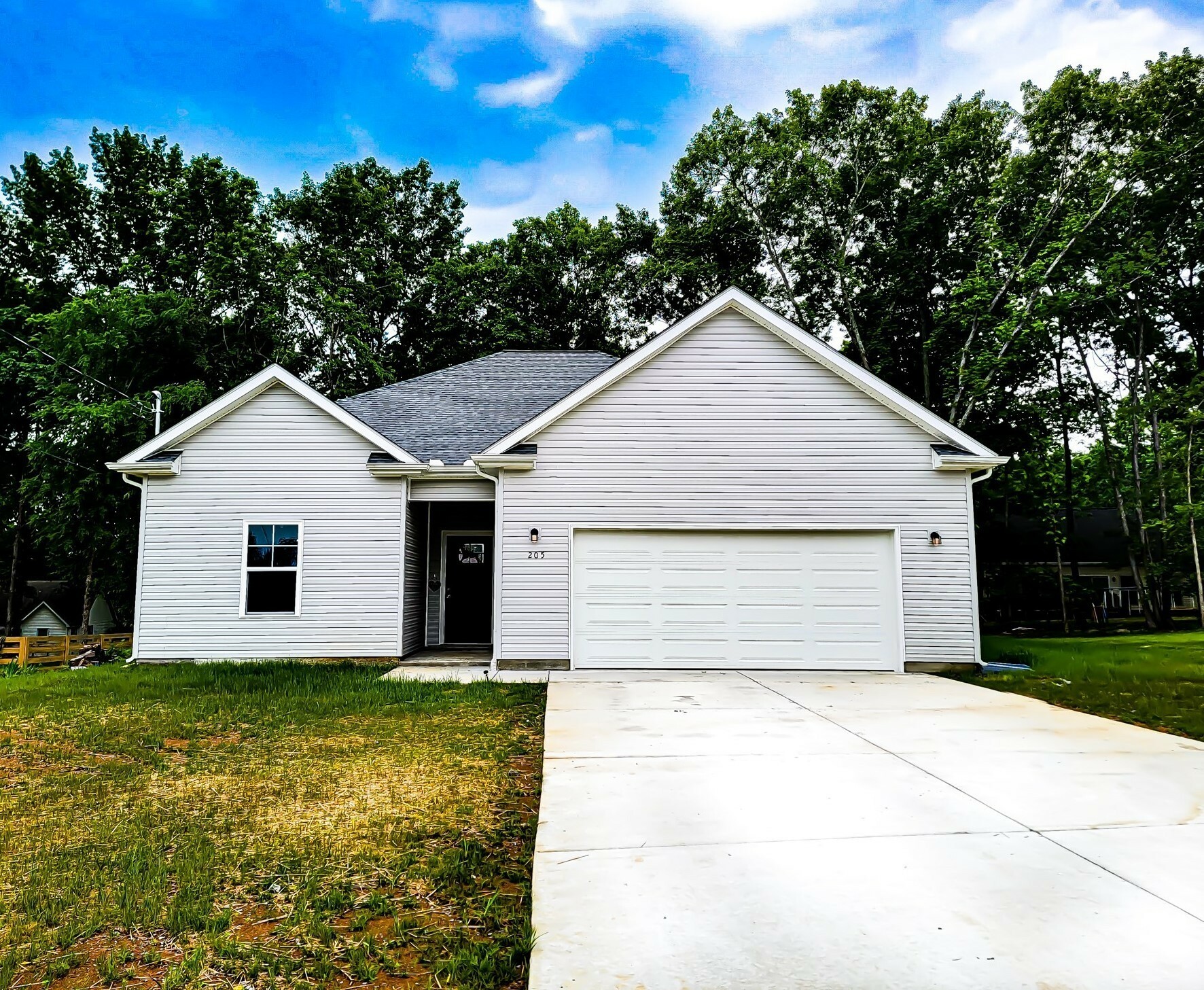 Property Photo:  335 Hilltop Drive  TN 37160 