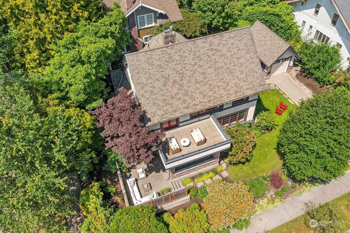 Property Photo:  3216 S Dose Terrace  WA 98144 