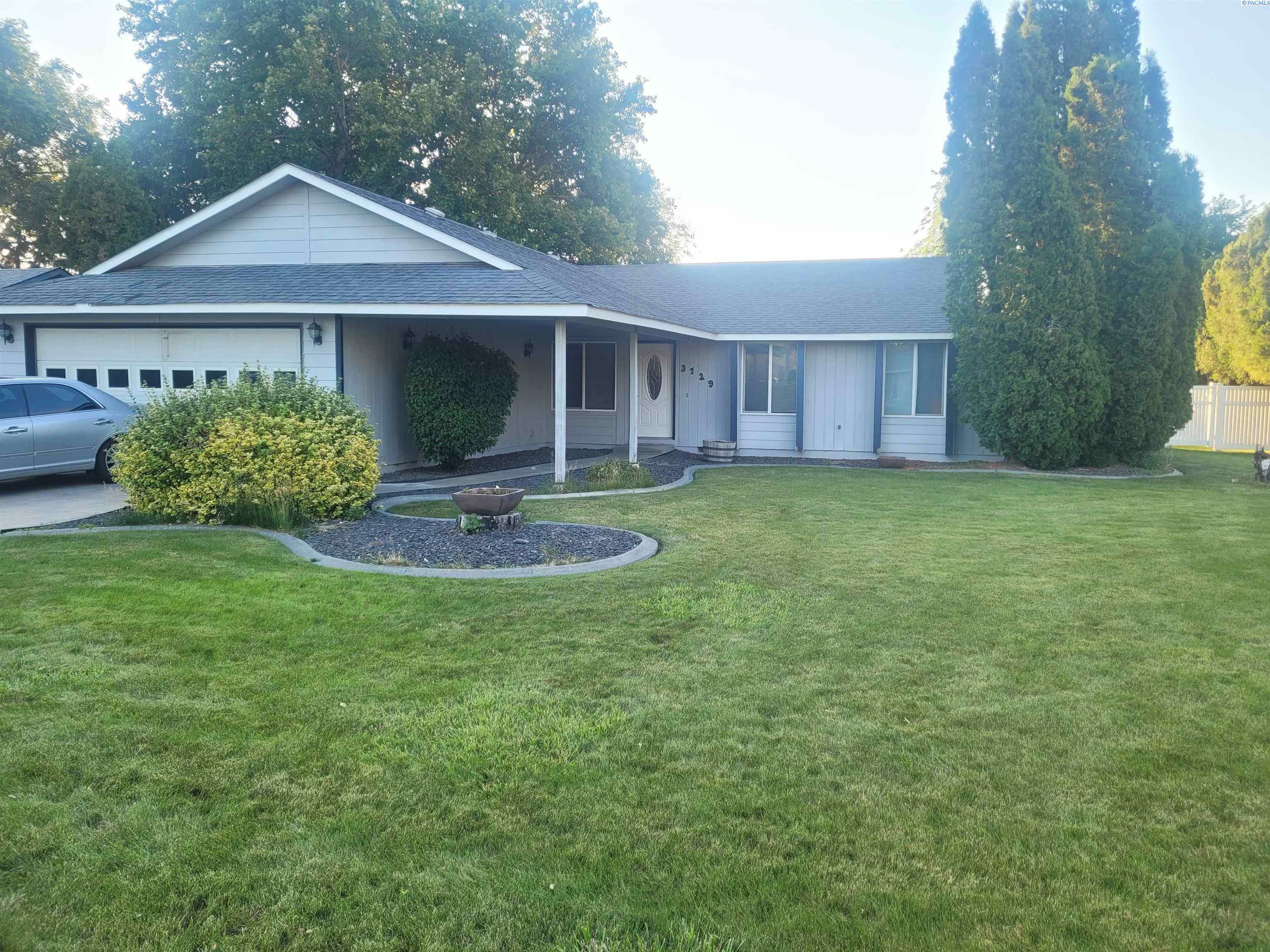 Property Photo:  3729 W Quincy Pl.  WA 99337 