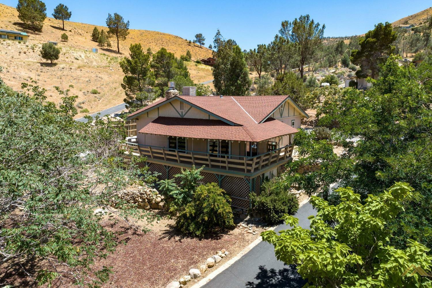 Property Photo:  4792 Falcon Drive  CA 93240 