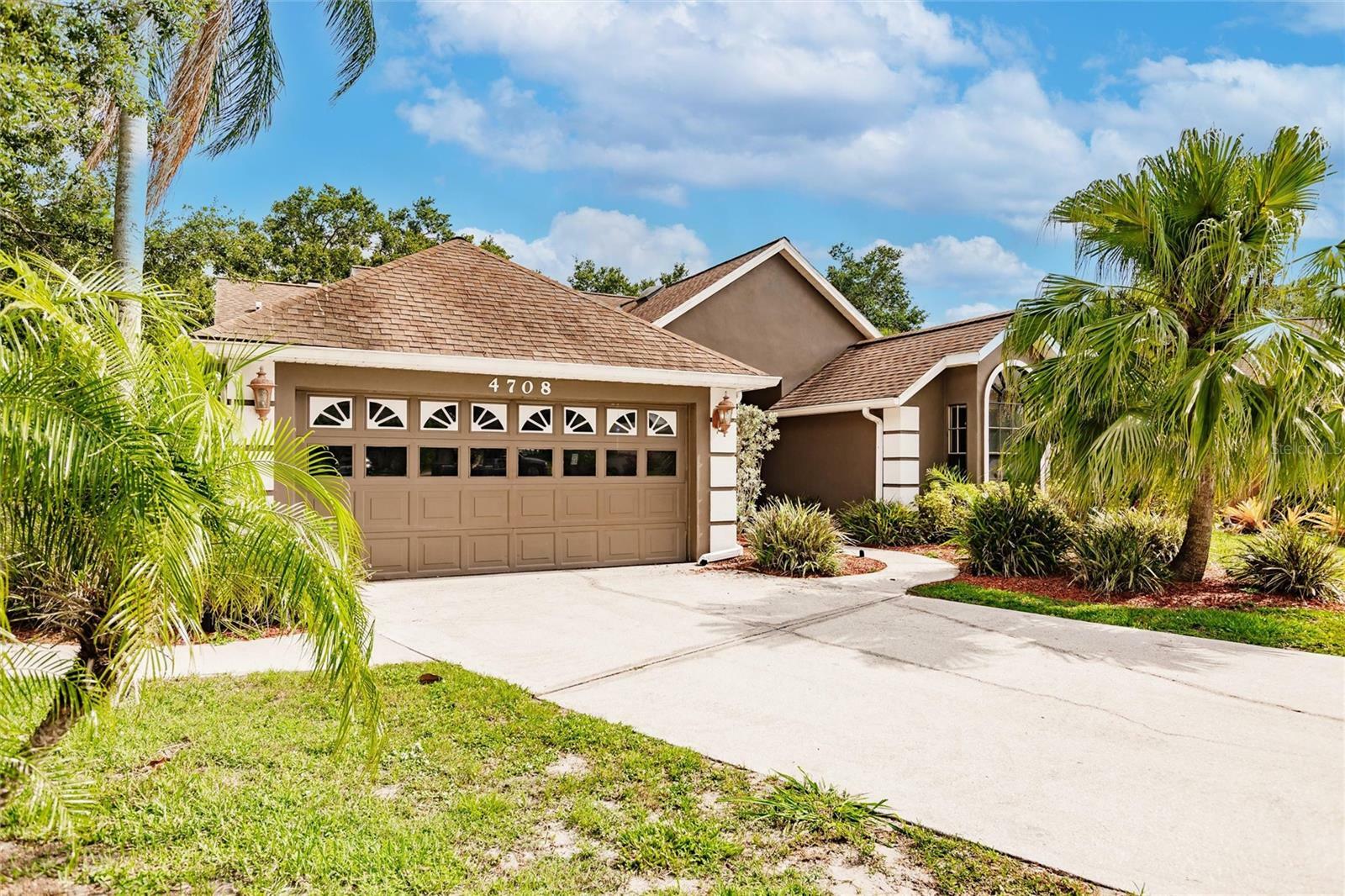 Property Photo:  4708 Country Oaks Boulevard  FL 34243 