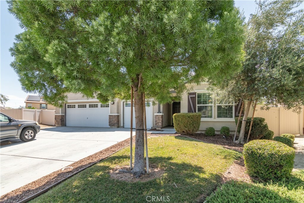 Property Photo:  3453 Sequoia Court  CA 92570 