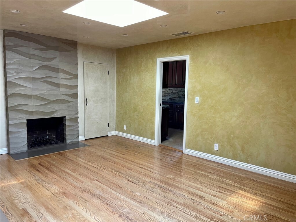 Property Photo:  5440 Ethel Avenue  CA 91401 