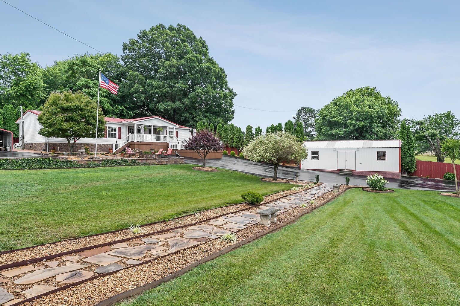 Property Photo:  379 Howard Redmon Rd  TN 38583 