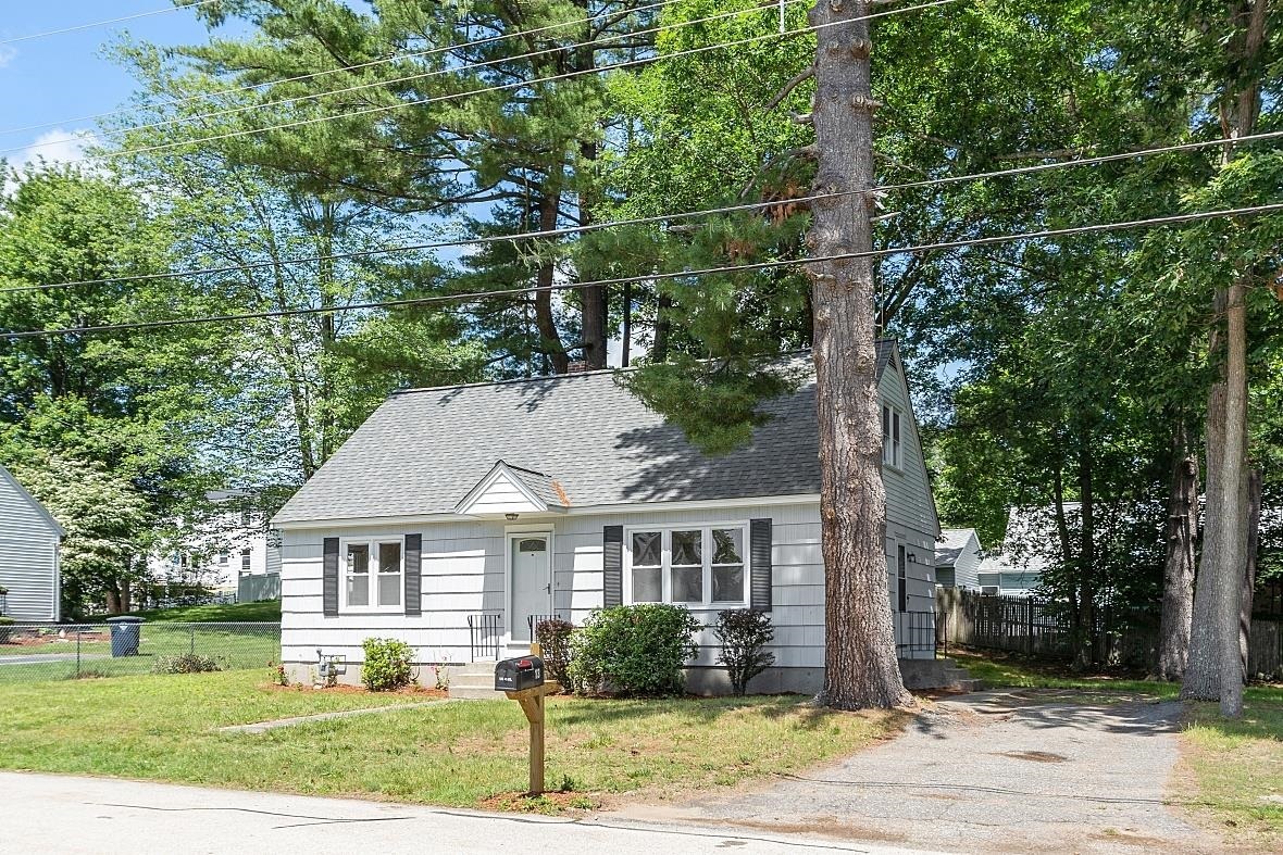 Property Photo:  13 Briand Drive  NH 03063 