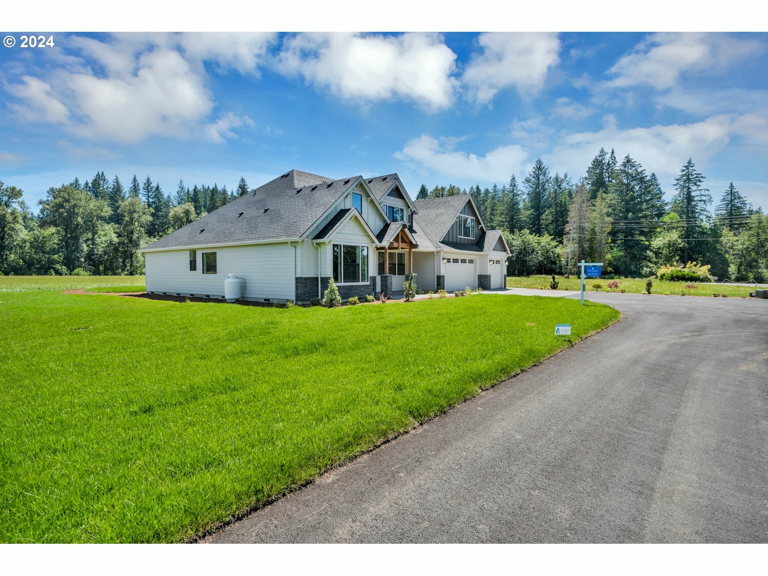 Property Photo:  NE Boutelle Rd  WA 98604 