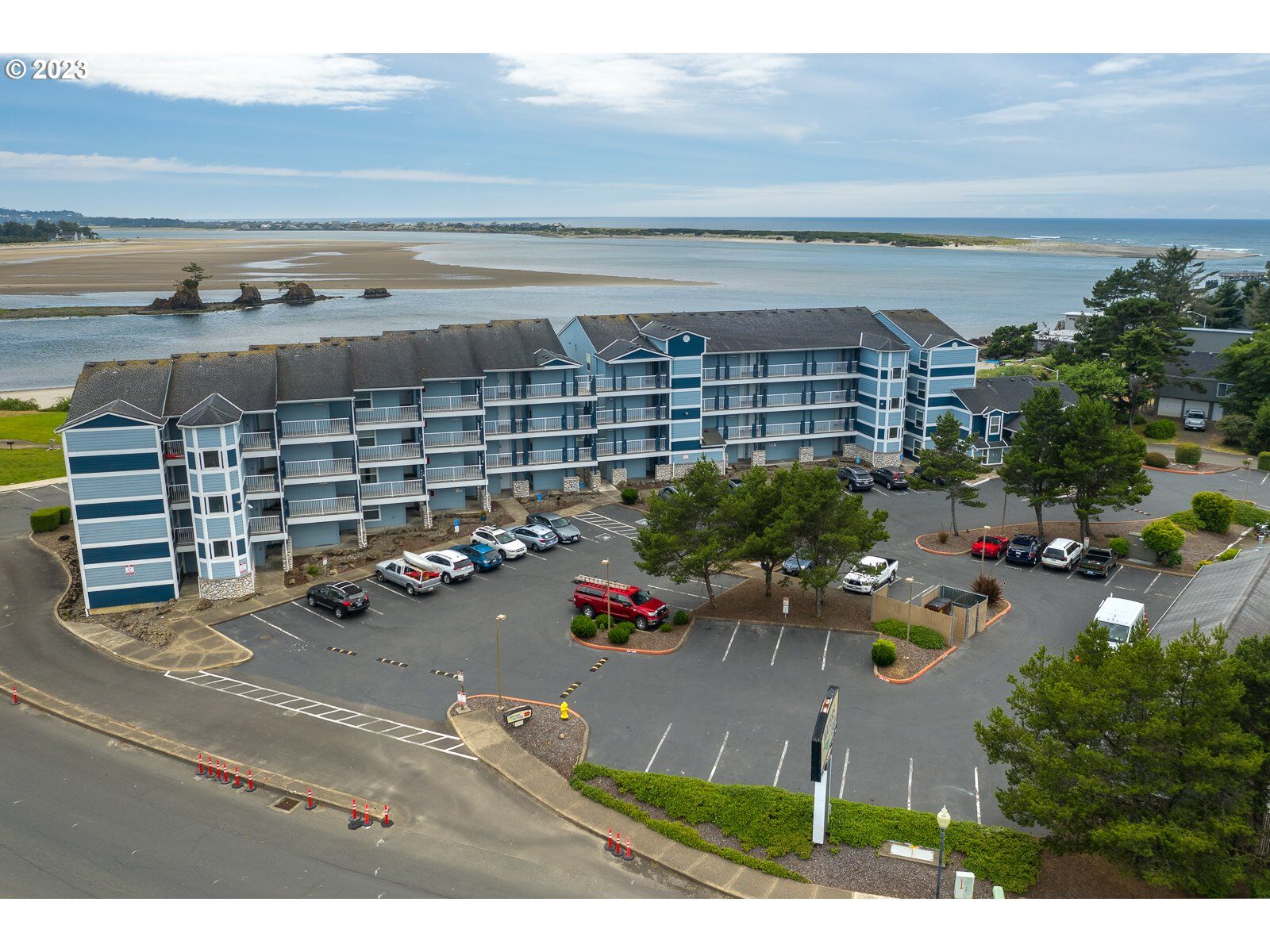 Property Photo: 5201 SW Highway 101 208 OR 97367