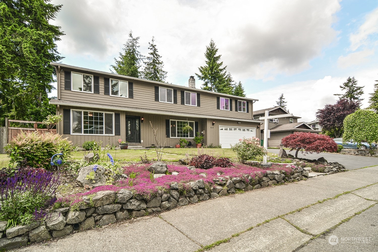 Property Photo:  9219 NE 139th Street  WA 98034 