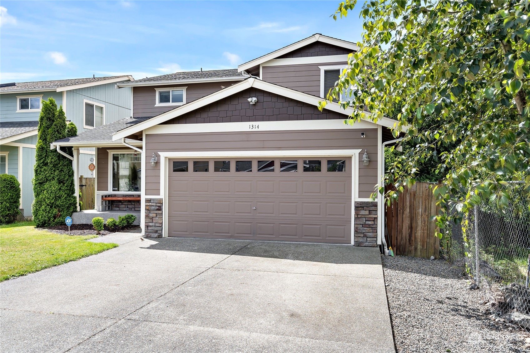 Property Photo:  1314 E 58th Street  WA 98404 