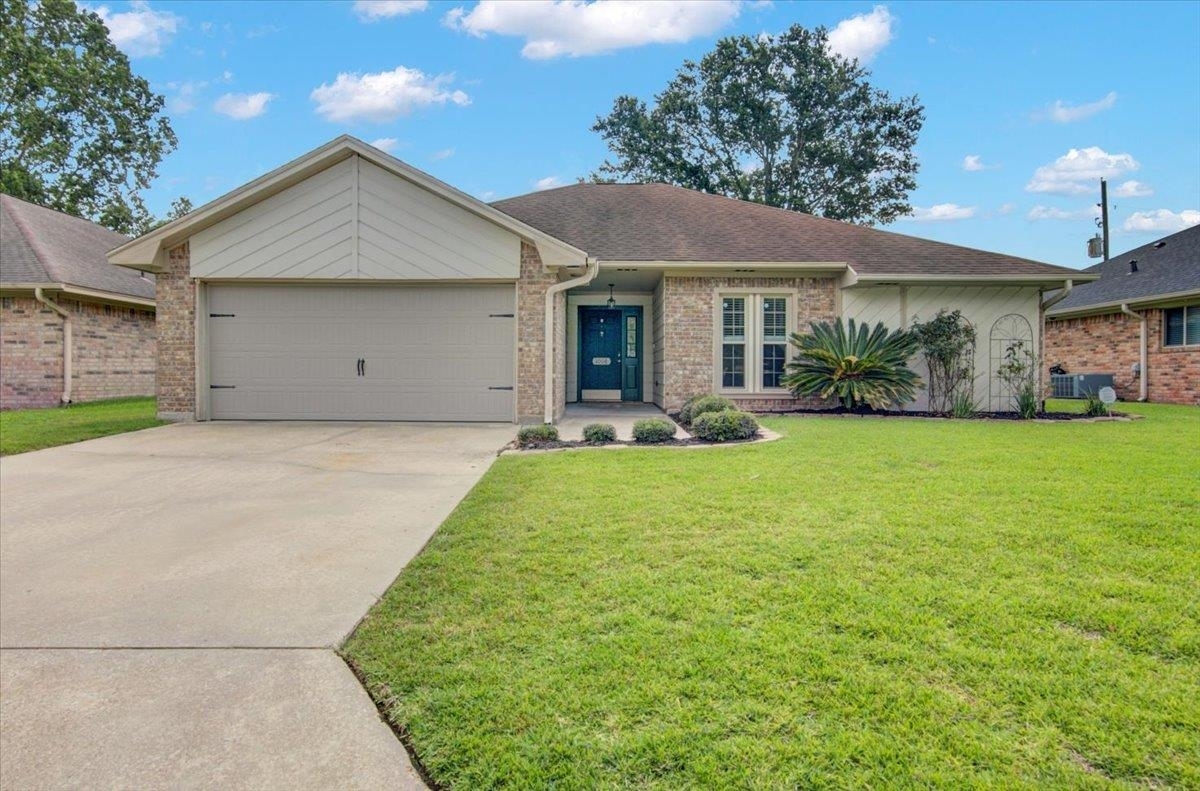 Property Photo:  1008 Springmeadow  TX 77708 