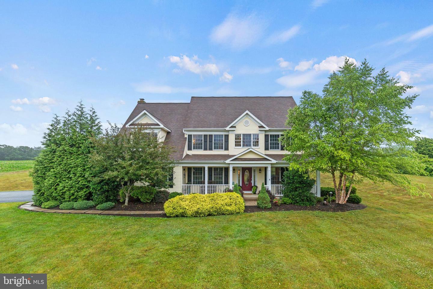 Property Photo: 7421 Damascus Road MD 20882