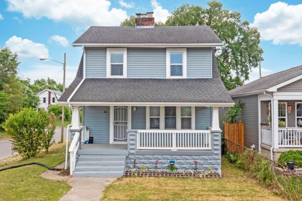 Property Photo: 1011 E 15th Avenue OH 43211