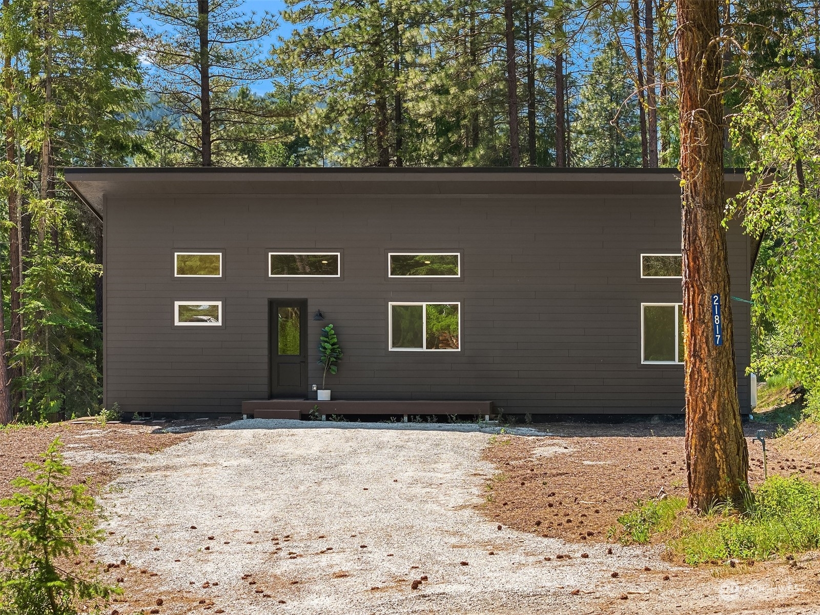 Property Photo:  21817 Colt Road  WA 98826 