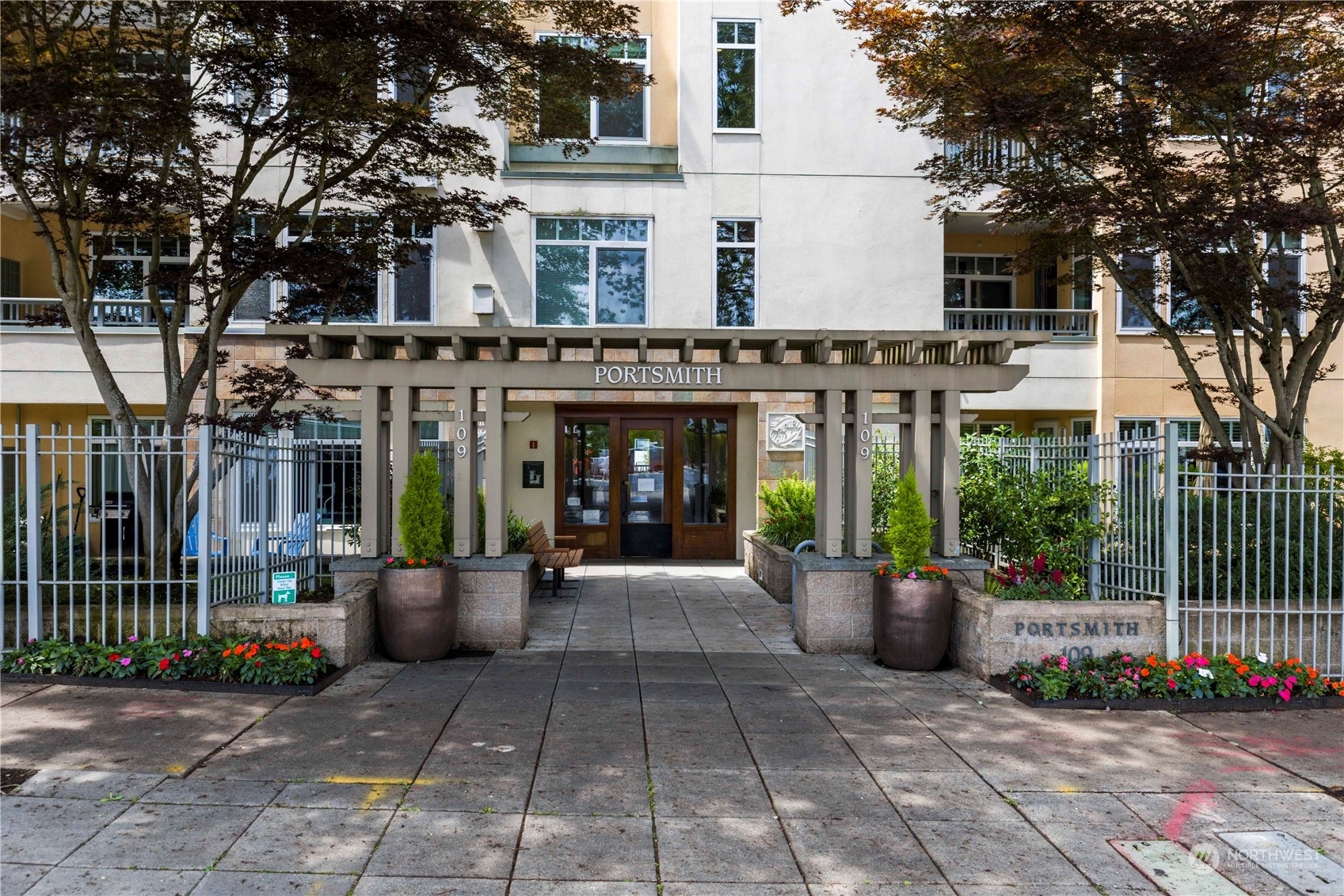 Property Photo: 109 2nd Street S 235 WA 98033