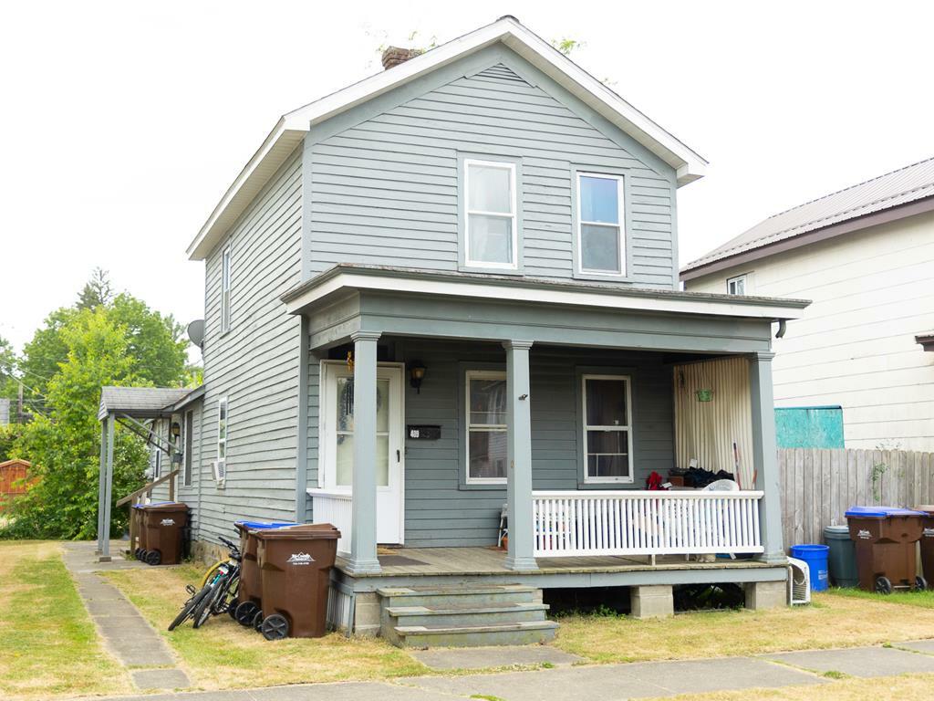 Property Photo:  409 W Walnut St  PA 16354 