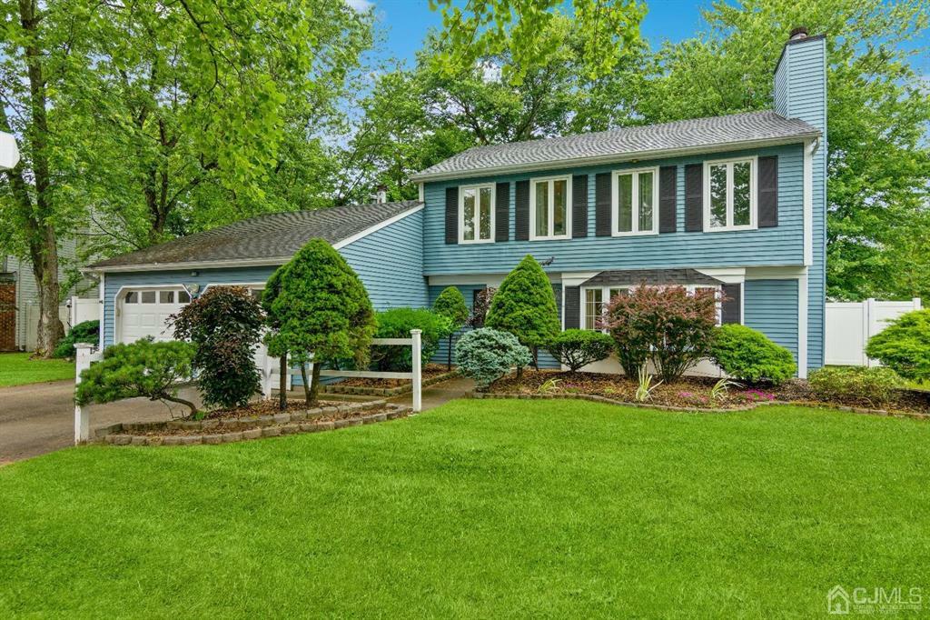 Property Photo:  3 Lavender Drive  NJ 08820 