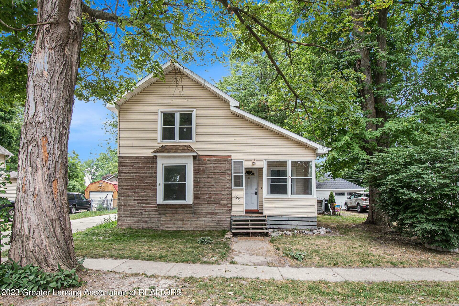 Property Photo:  153 Washington Street  MI 48890 