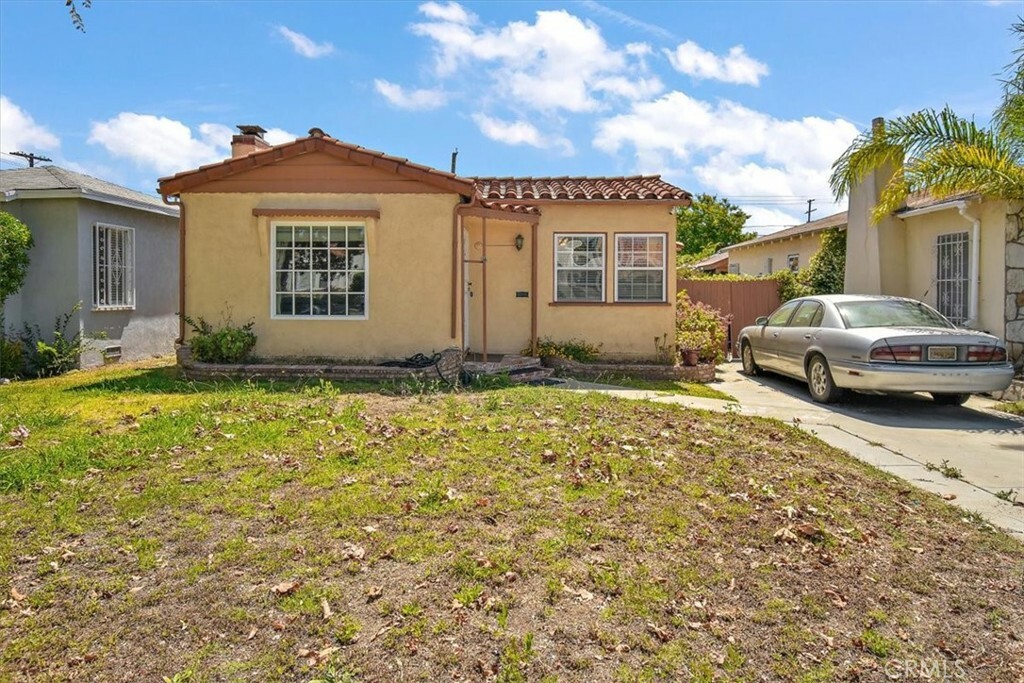 Property Photo:  8912 S Manhattan Place  CA 90047 