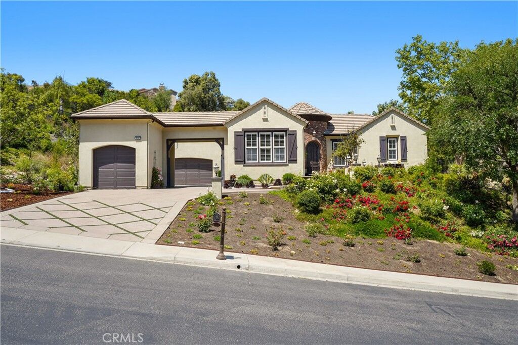 Property Photo:  26521 Mont Calabasas Drive  CA 91302 