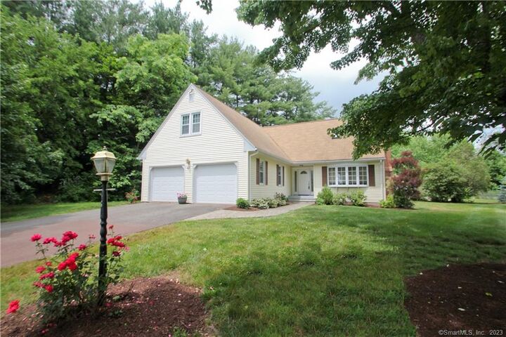 41 Randall Drive  Suffield CT 06078 photo
