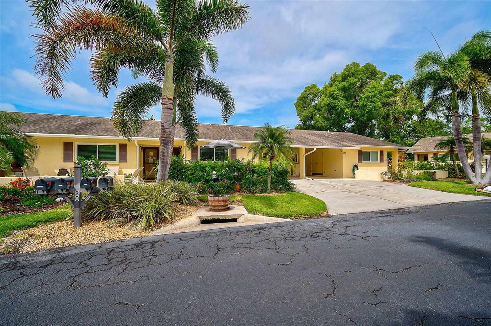 390 301 Boulevard W 20B  Bradenton FL 34205 photo