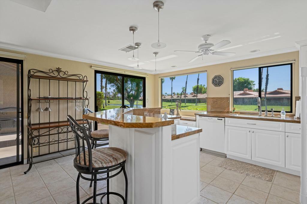 Property Photo: 24 Maximo Way CA 92260