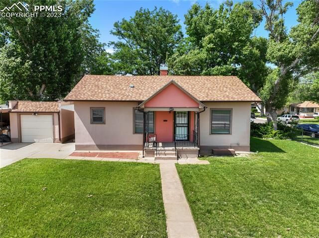 Property Photo: 1603 Lakeview Avenue CO 81004
