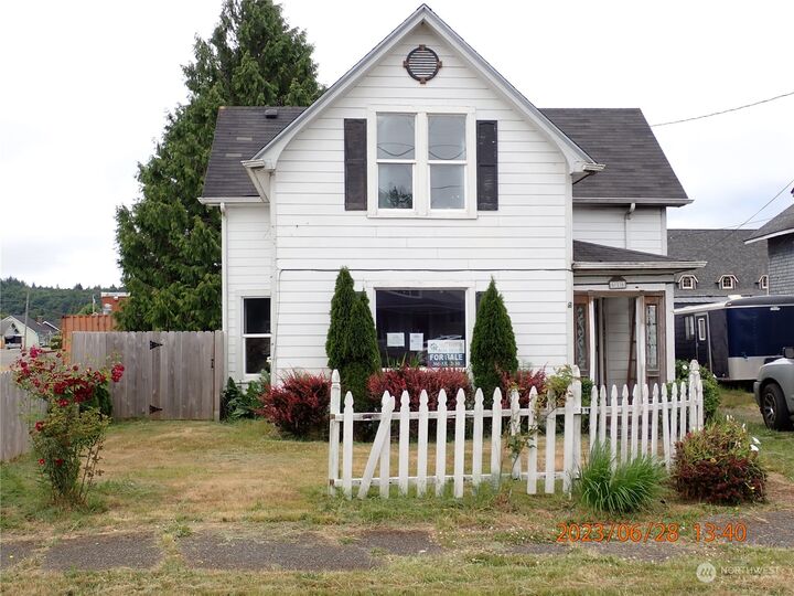 616 3rd Street  Hoquiam WA 98550 photo
