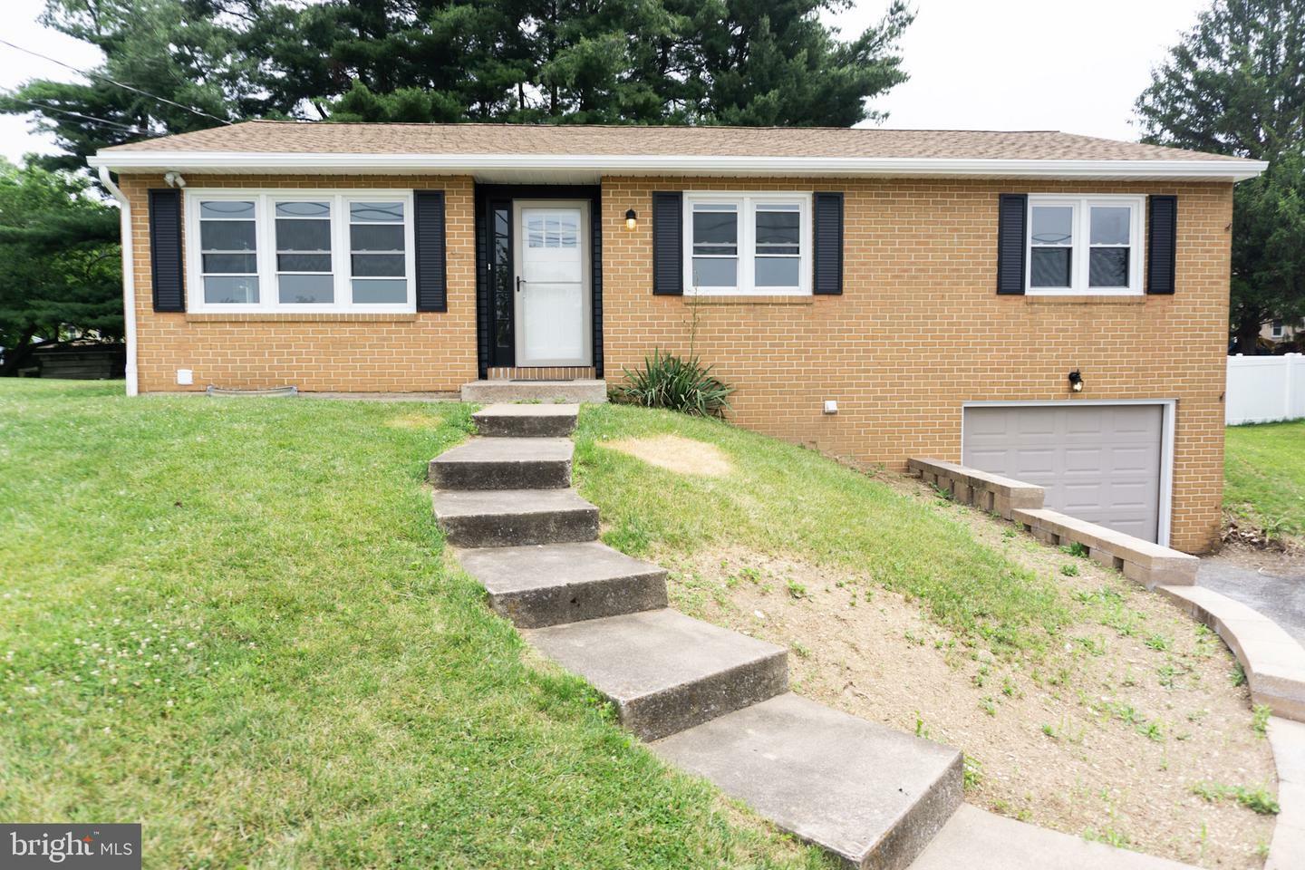 2241 S Market Street  Mechanicsburg PA 17055 photo