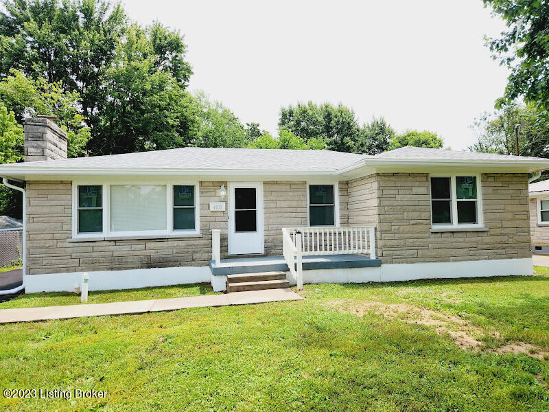 Property Photo:  4303 Blue Sky Ct  KY 40216 