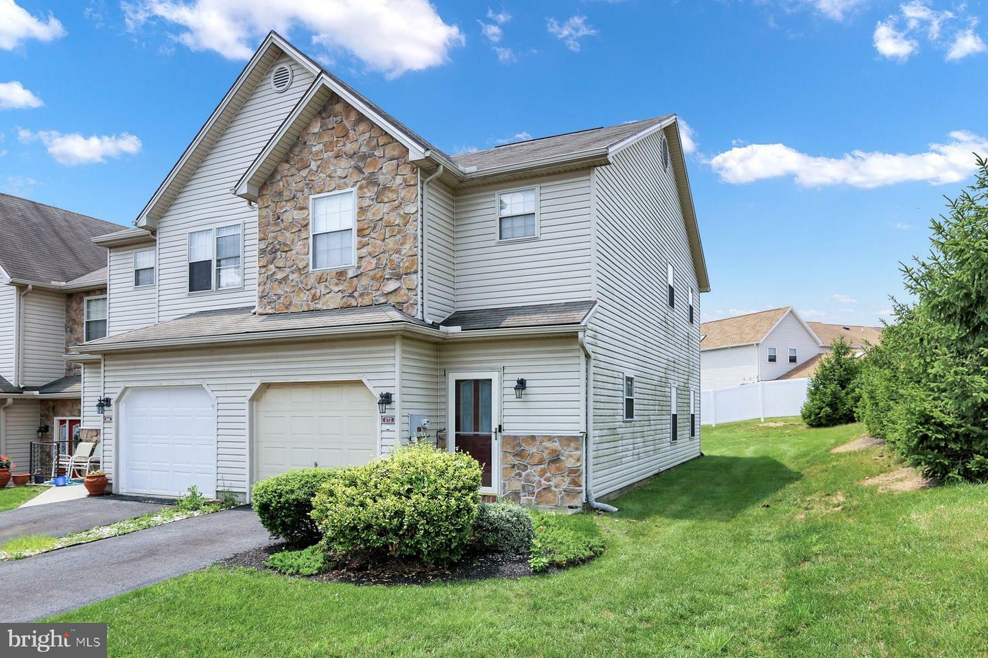 172 Kristy Lane  Harrisburg PA 17111 photo