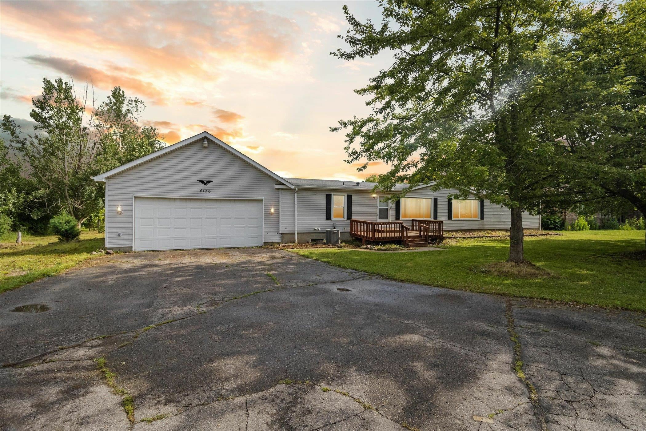 Property Photo:  4176 Grand Blanc Rd  MI 48473 