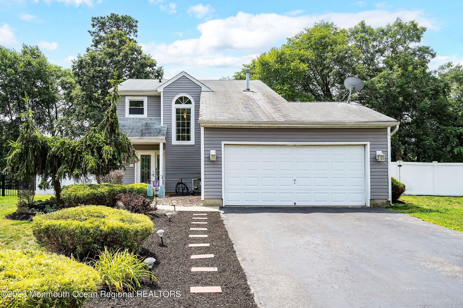 Property Photo:  4 Reed Road  NJ 07731 