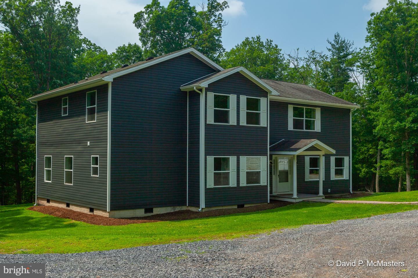 Property Photo:  850 Northwoods Drive  WV 25427 