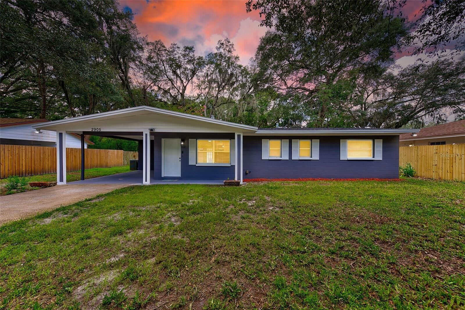 Property Photo:  2905 E 148th Avenue  FL 33559 