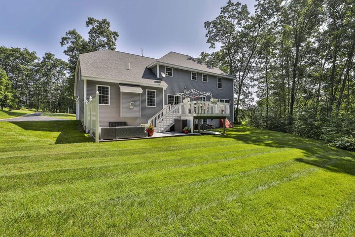Property Photo:  11 Saddle Hill Drive  NH 03032 