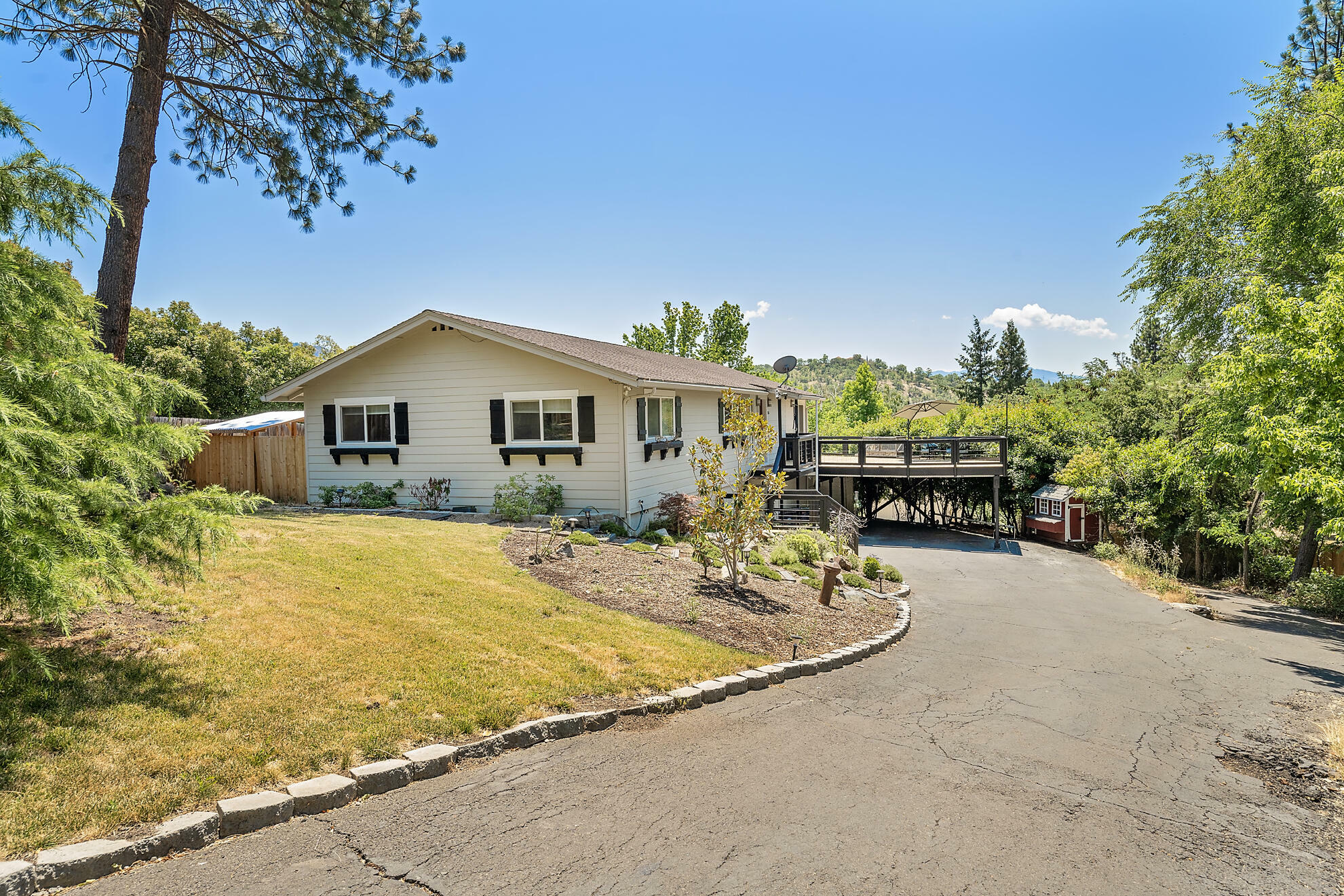 1586 Angelcrest Drive  Medford OR 97504 photo