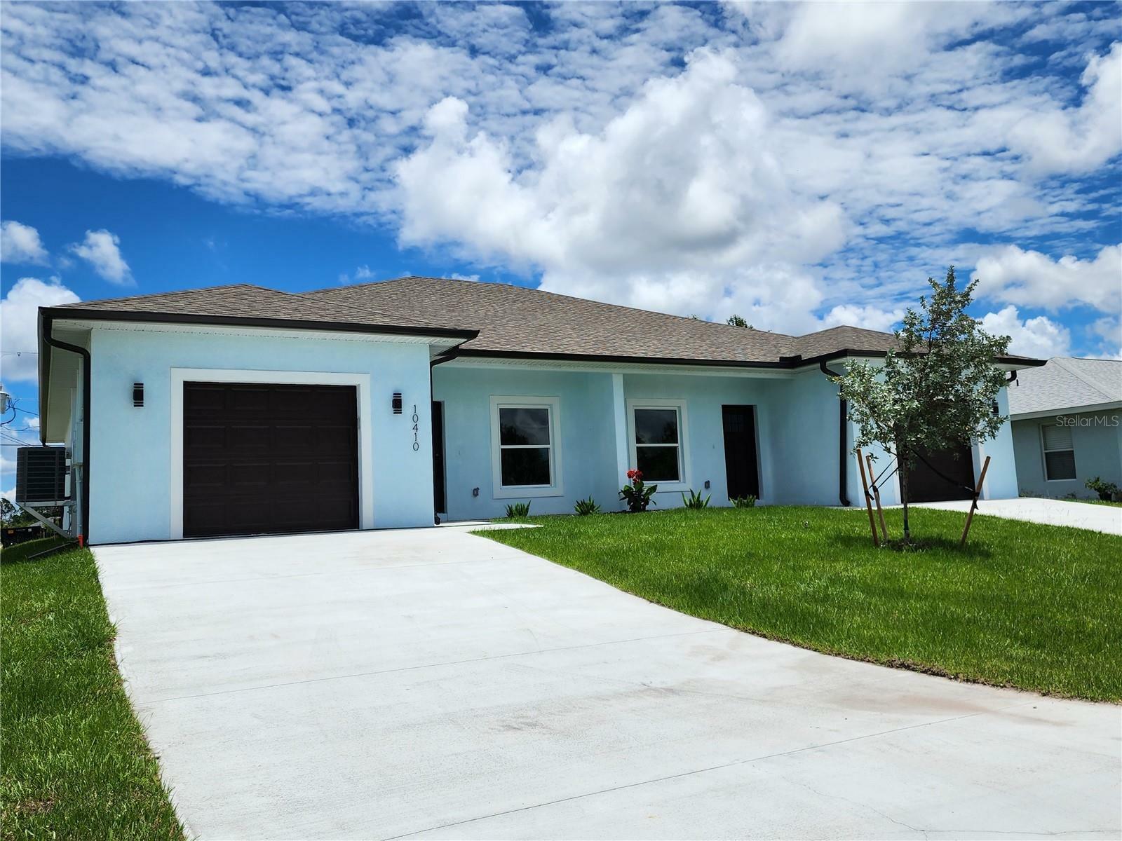 Property Photo:  12216 Tetzel Avenue  FL 33981 