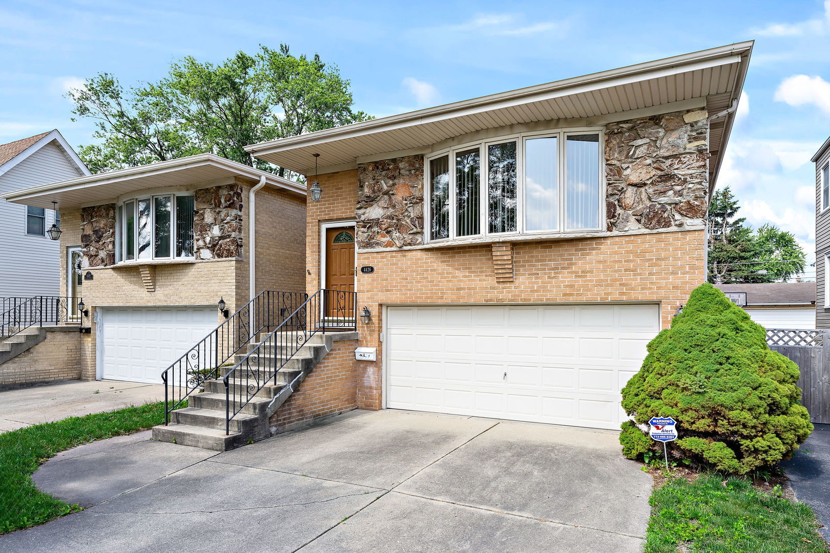 Property Photo: 4426 Oak Park Avenue IL 60402