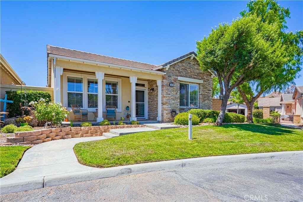 Property Photo:  269 Firestone Lane  CA 92545 