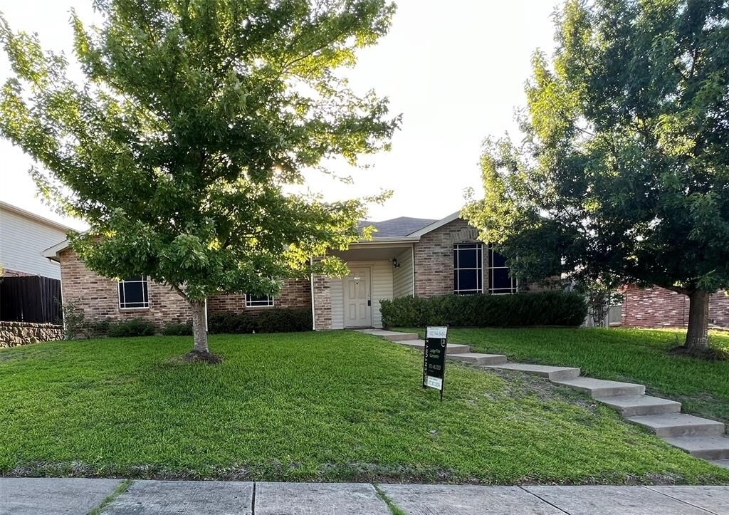 Property Photo:  2517 Comfort Drive  TX 75181 