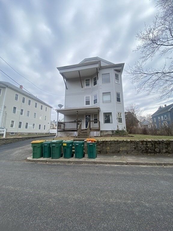 Property Photo: 14 Pearl St. 2 MA 01570