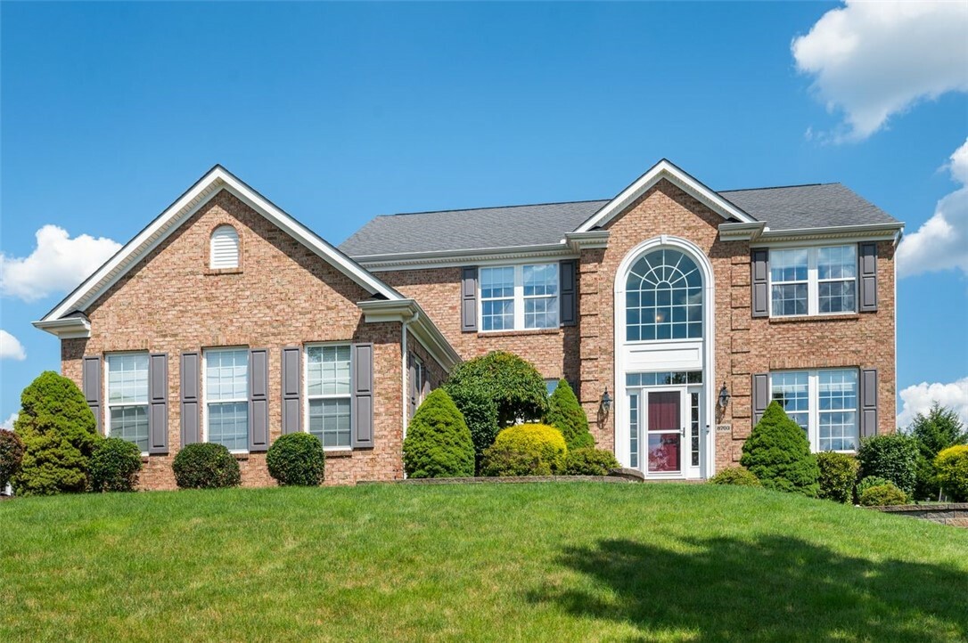 Property Photo: 8703 Lindsay Lane PA 15017
