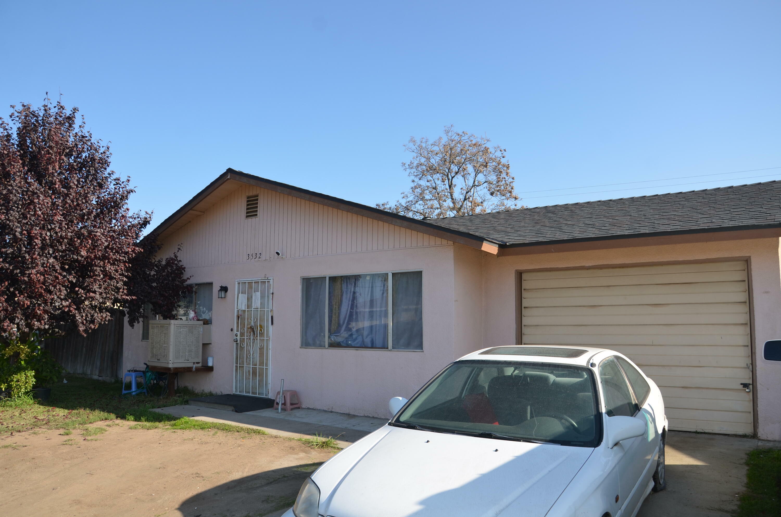 Property Photo:  3532 N Claremont Avenue  CA 93727 