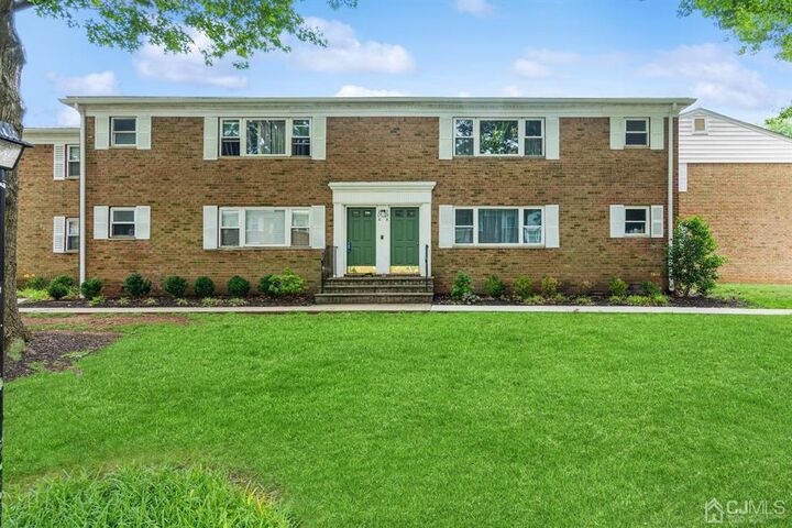 160 Evergreen Road 17B  Edison NJ 08837 photo