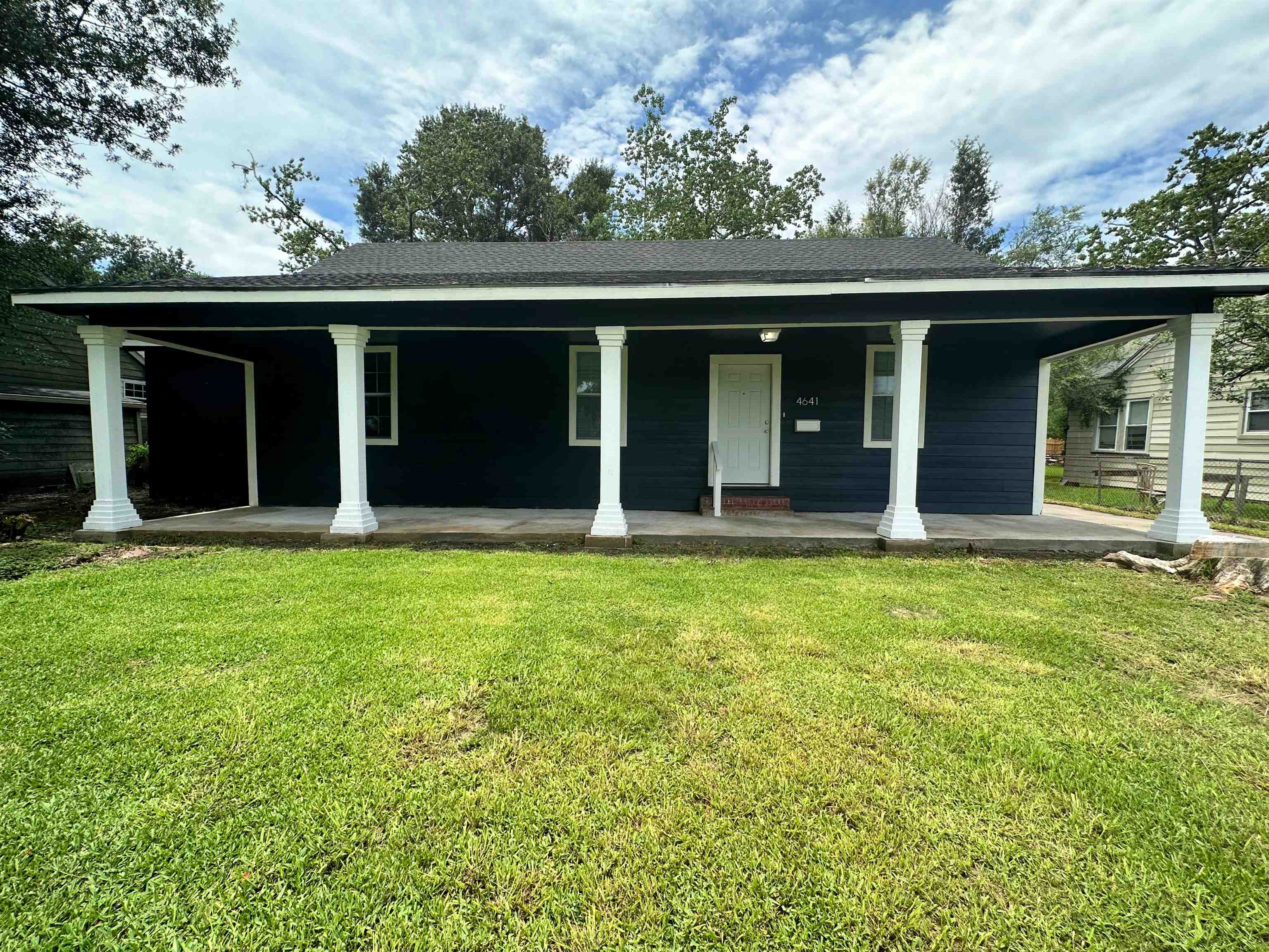 Property Photo:  4641 Evergreen Dr  TX 77642 