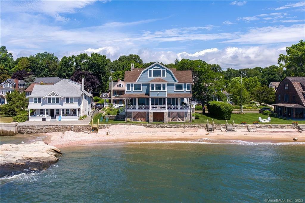 Property Photo:  92 Middle Beach Road  CT 06443 