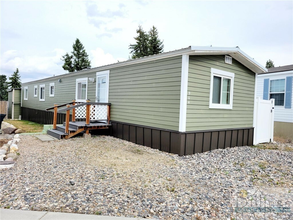 Property Photo:  904 Coutts Ave  MT 59068 