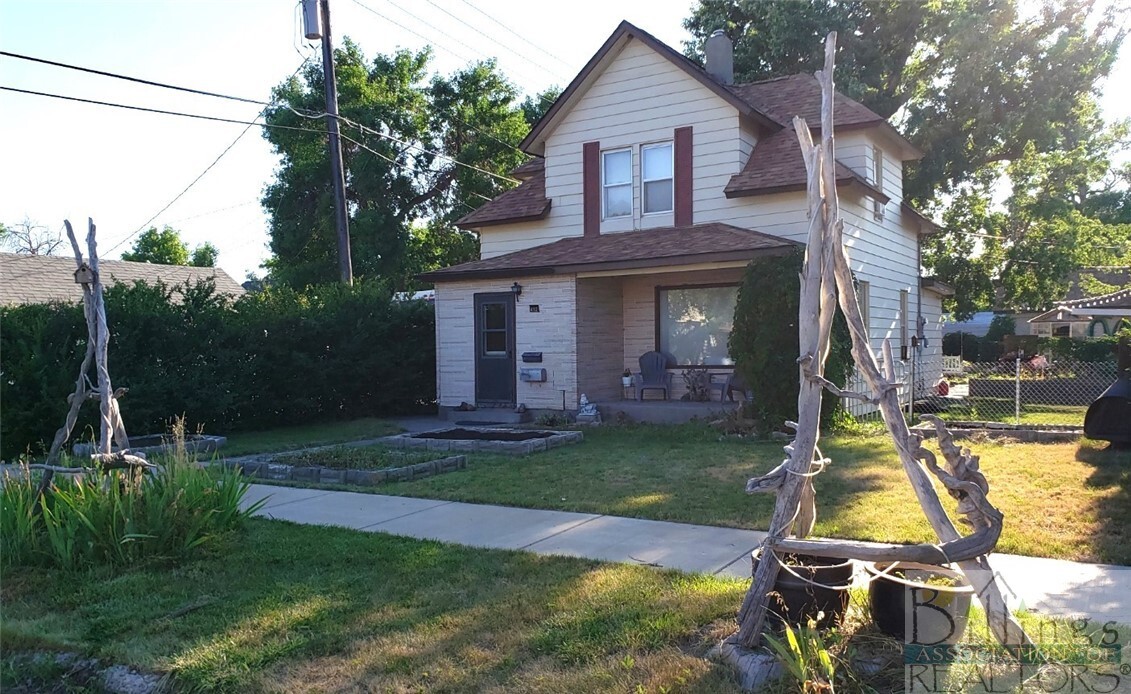 Property Photo: 412 Birch MT 59044