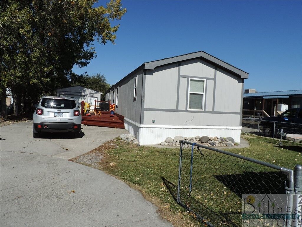 Property Photo: 2307 E Maryland Lane MT 59044